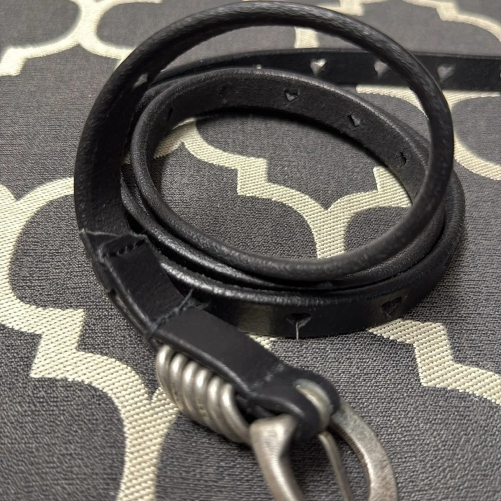 Free People“ Love Language” Skinny Belt